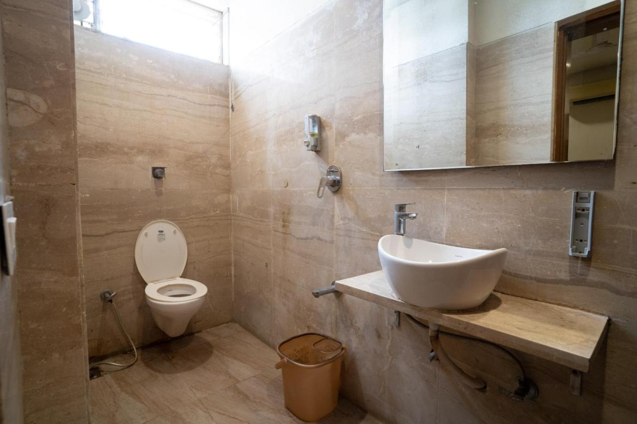 Hotel Kyra Airport Ahmedabad Luaran gambar